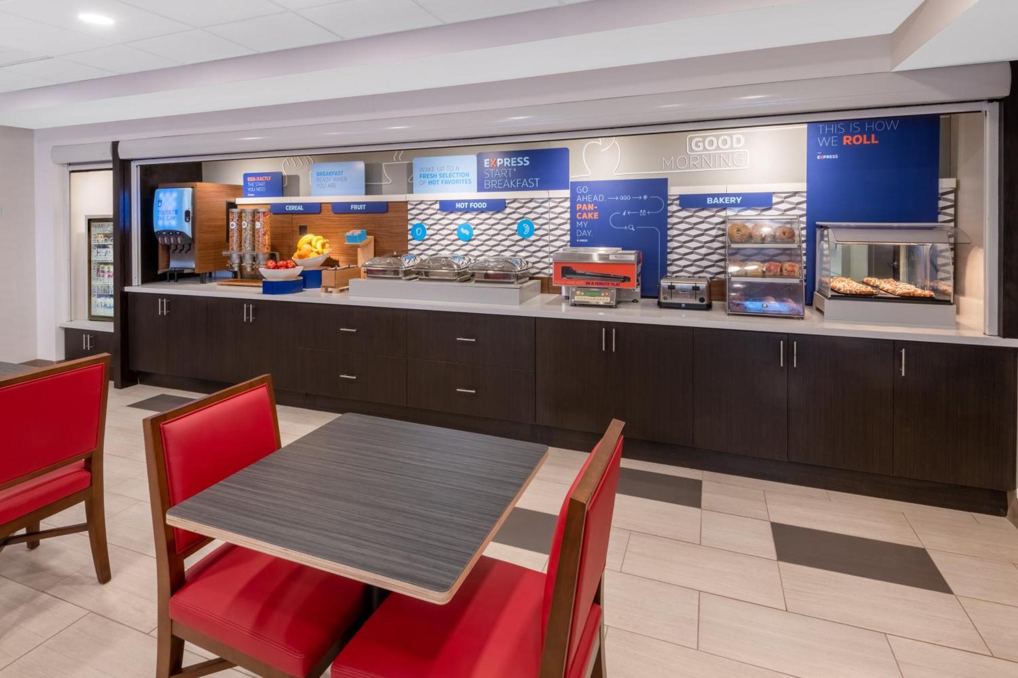 Holiday Inn Express & Suites Colorado Springs-Airport By Ihg Eksteriør bilde