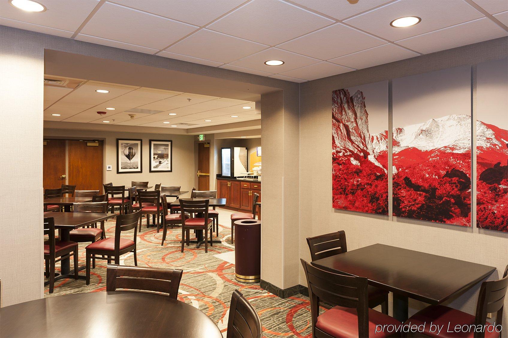 Holiday Inn Express & Suites Colorado Springs-Airport By Ihg Eksteriør bilde