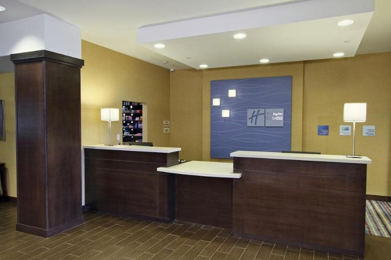 Holiday Inn Express & Suites Colorado Springs-Airport By Ihg Eksteriør bilde