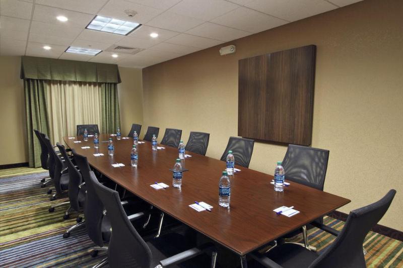 Holiday Inn Express & Suites Colorado Springs-Airport By Ihg Eksteriør bilde