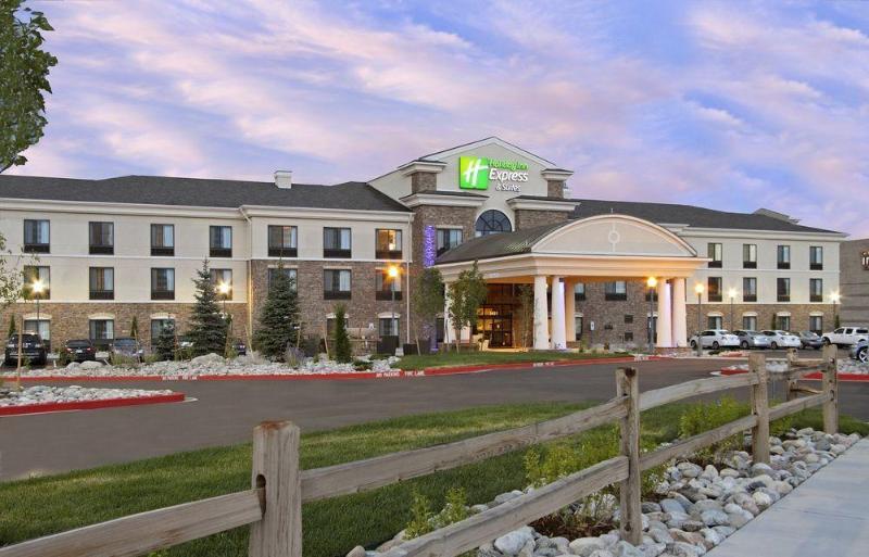 Holiday Inn Express & Suites Colorado Springs-Airport By Ihg Eksteriør bilde