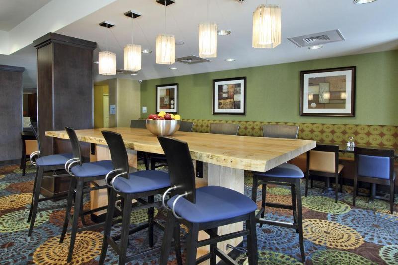 Holiday Inn Express & Suites Colorado Springs-Airport By Ihg Eksteriør bilde